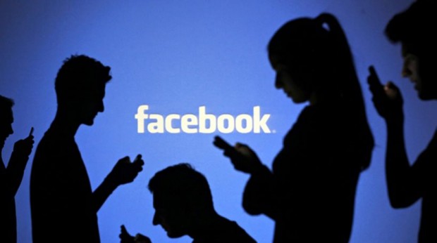 Facebook: 890 εκατομμύρια άνθρωποι κάθε μέρα!