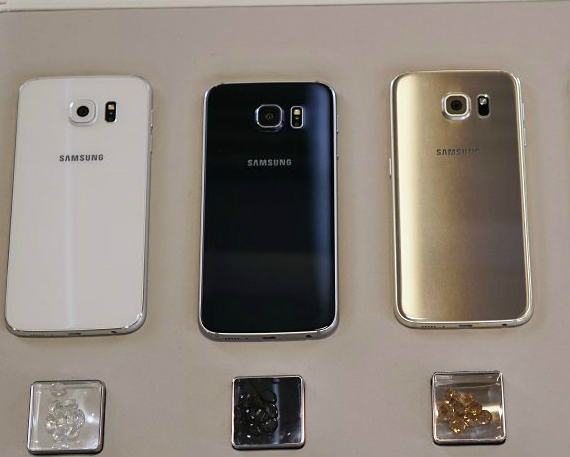 Samsung: Πιο λεπτά, με καλύτερη ανάλυση κινητά