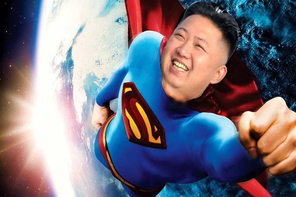 Ποιος Superman; Ο Κιμ Γιoνγκ!