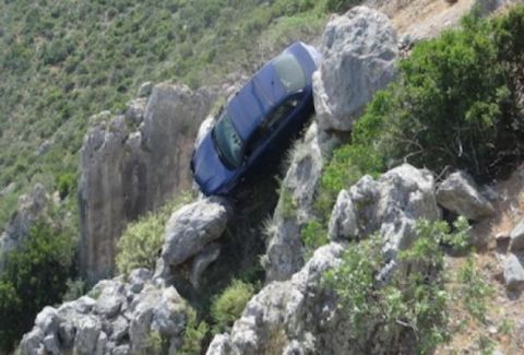 Θαύμα στην Μαγνησία: Έπεσε από γκρεμό 60 μέτρων και… σώθηκε!
