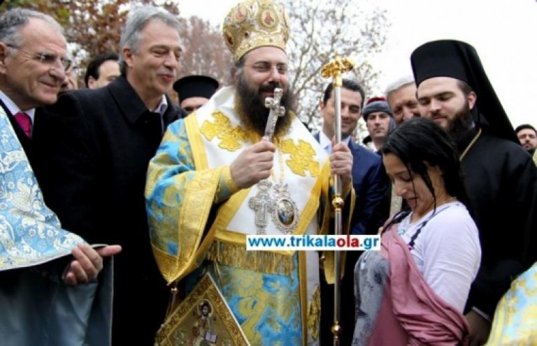 Γυναίκα έπιασε τον σταυρό για πρώτη φορά