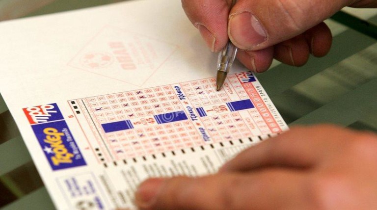 Αγωνία για τα 1.400.000 ευρώ του Τζόκερ