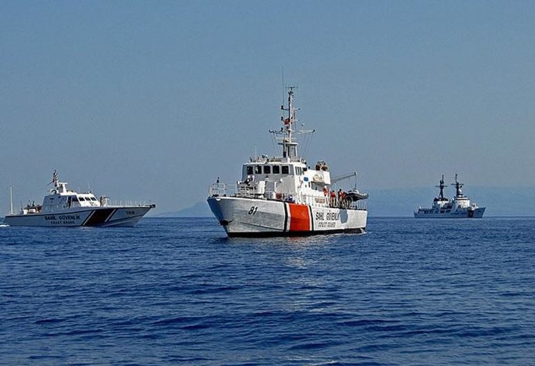 Σκάφος παρενόχλησε τη Θεία Λειτουργία!
