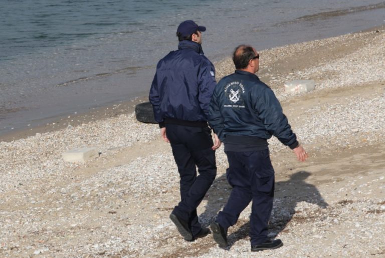 Ανέσυραν νεκρή από τη θάλασσα στο Πευκοχώρι