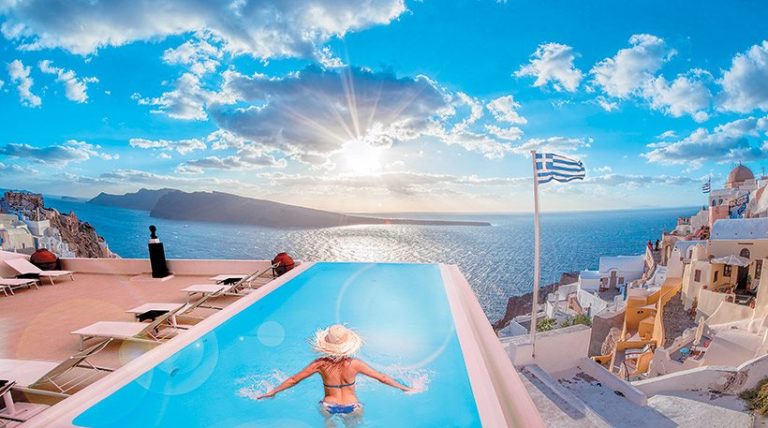 Άφαντοι φέτος οι Έλληνες τουρίστες