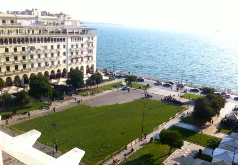 Γήπεδο τένις θα γίνει η Αριστοτέλους!