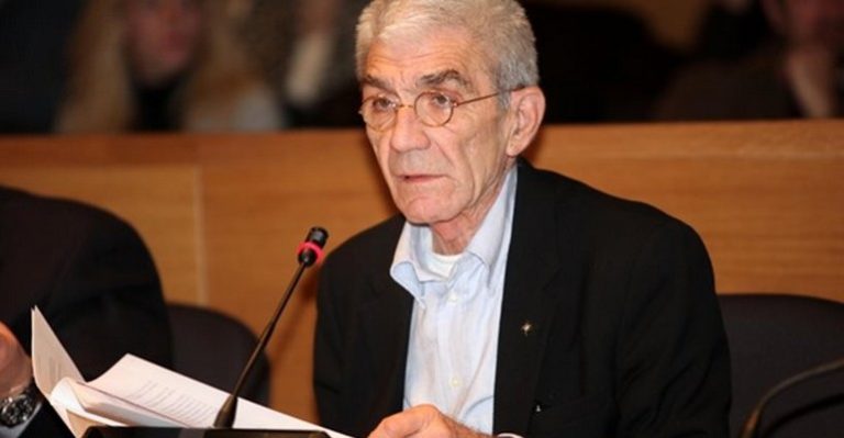 “Σκέφτομαι να μην πάω στα εγκαίνια”