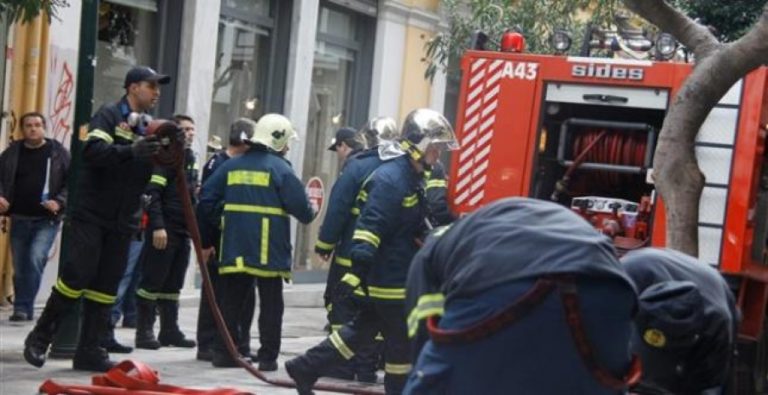 ΤΩΡΑ: Φωτιά σε διαμέρισμα στο κέντρο της Θεσσαλονίκης
