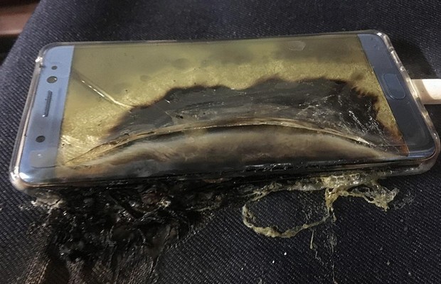 Η Samsung αποκαλύπτει γιατί εκρηγνύονταν το Galaxy Note 7