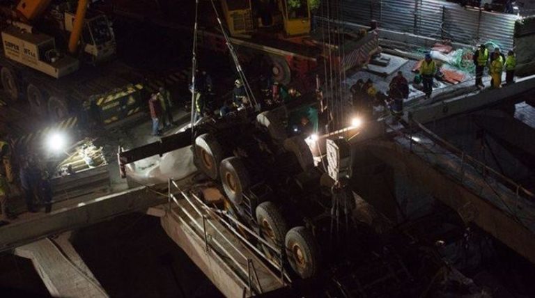 Συγκινεί η αδερφή του νεκρού χειριστή