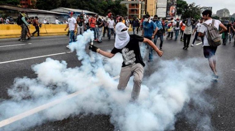 Βενεζουέλα: Κινδύνευσαν πάνω από 50 παιδιά