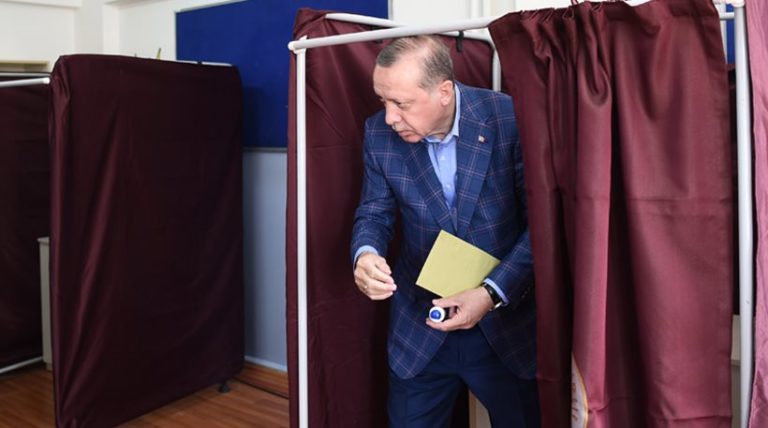 “Νοθεία απο Ερντογάν!”