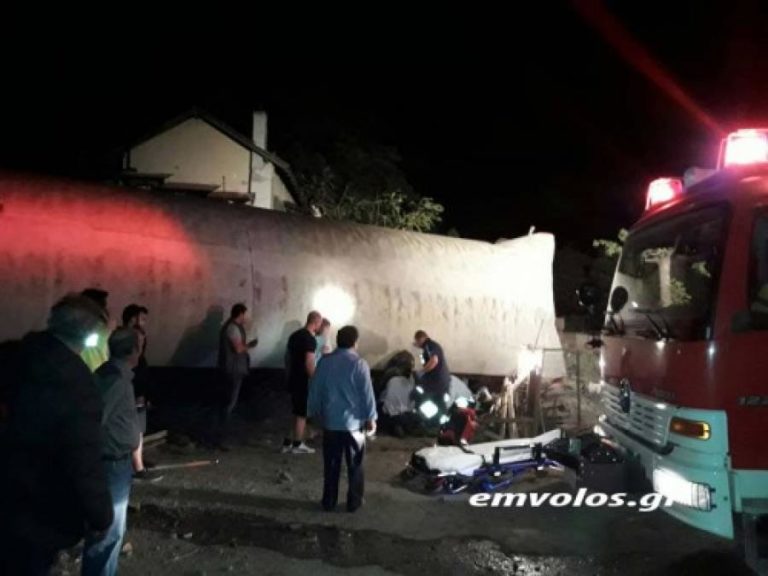 Εγκλωβισμένοι στα βαγόνια! (video)
