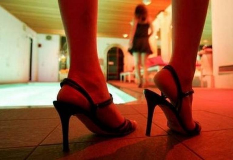 Θεσσαλονίκη: Παράνομος οίκος ανοχής λειτουργούσε σε διαμέρισμα