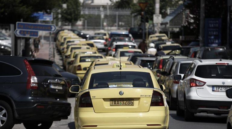 Σύλληψη για 13 οδηγούς ταξί