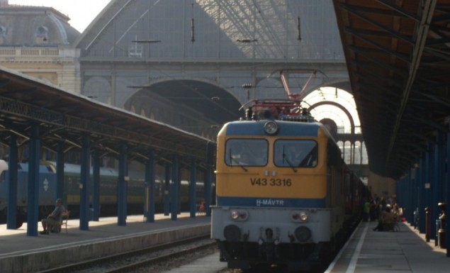 Ακινητοποιήθηκαν 18 τρένα στην Ουγγαρία