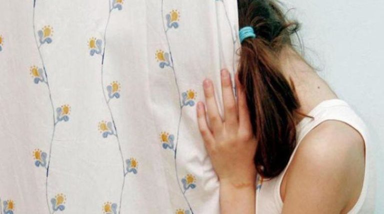 Αδιανόητο: Πατέρας εξέδιδε την 14χρονη κόρη του