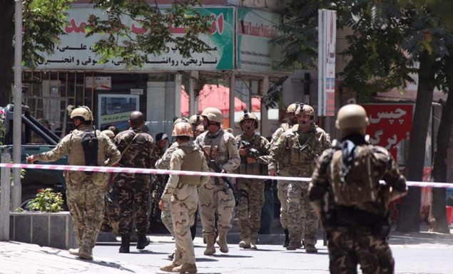 Καμπούλ: Ένοπλοι εισέβαλαν σε τέμενος