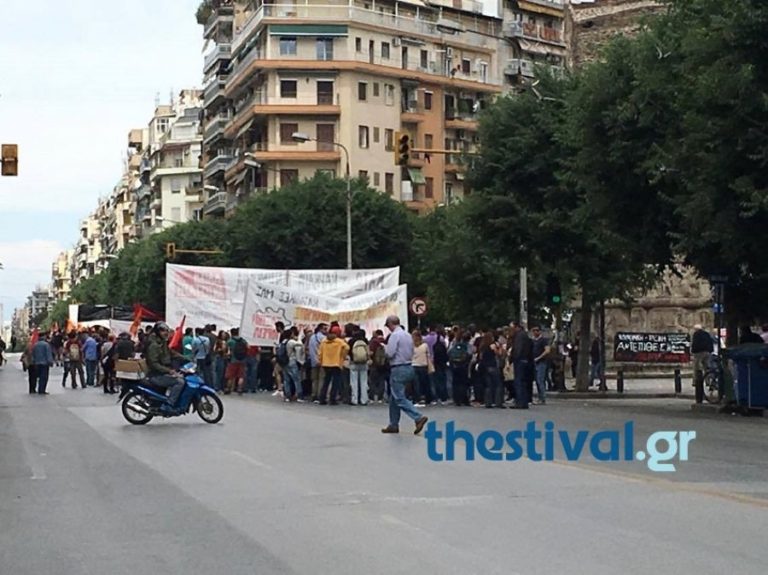 Παρέμβαση αντιεξουσιαστών στη ΔΕΘ