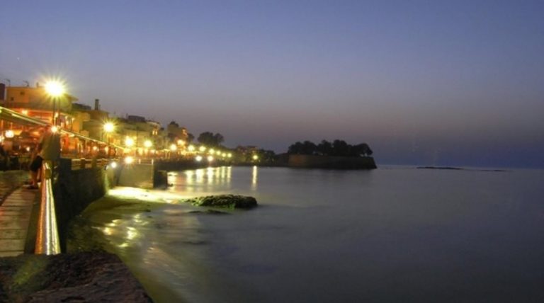 Τραγωδία στα Χανιά: Γλίστρησε, έπεσε στη θάλασσα και τη βρήκαν νεκρή