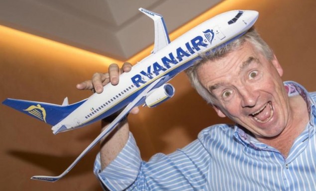 Το αφεντικό της Ryanair εκλιπαρεί τους πιλότους