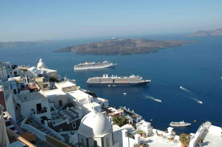 Προς νέο ρεκόρ ο ελληνικός τουρισμός το 2018