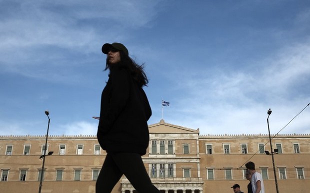 «Η Ελλάδα βάζει στο αρχείο την κρίση»