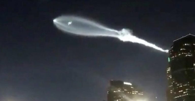 Χαμός με το «UFO» που εμφανίστηκε στο Λος Άντζελες (videos)