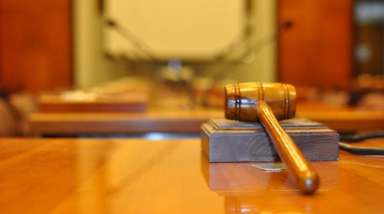 Έπαιρνε τη σύνταξη της νεκρής μητέρας του