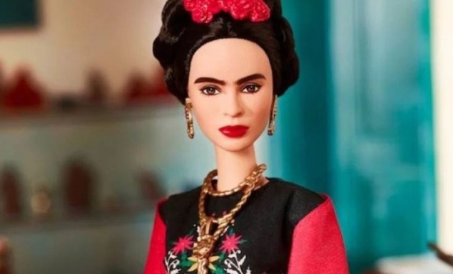 Διχάζει η κούκλα Barbie