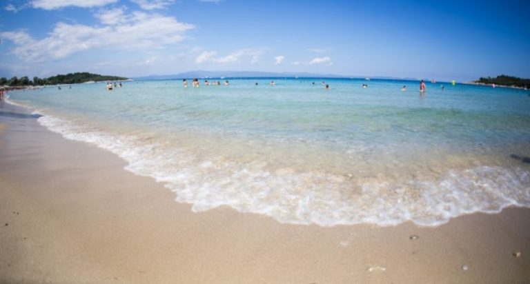 Τα beach bar της Χαλκιδικής που ανοίγουν Πρωτομαγιά