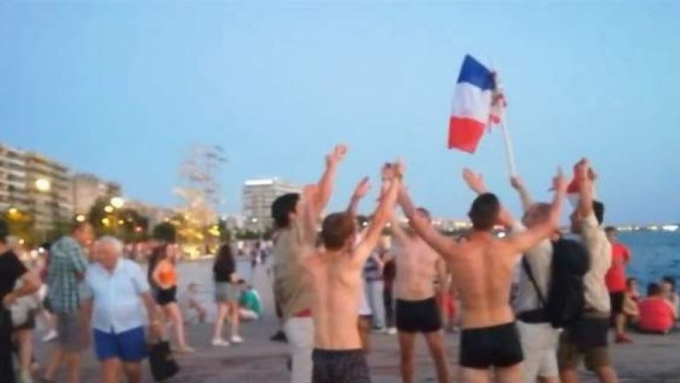 Βούτηξαν στον… Θερμαϊκό για την Γαλλία! (video)