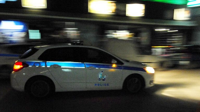Άγνωστοι εκτέλεσαν με τρεις σφαίρες άντρα