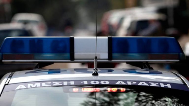 Θεσσαλονίκη: Εισβολή με αυτοκίνητο σε σούπερ μάρκετ!