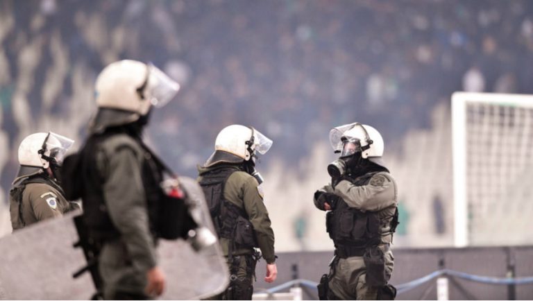 «Εγκληματική επίθεση από άνδρα των ΜΑΤ»