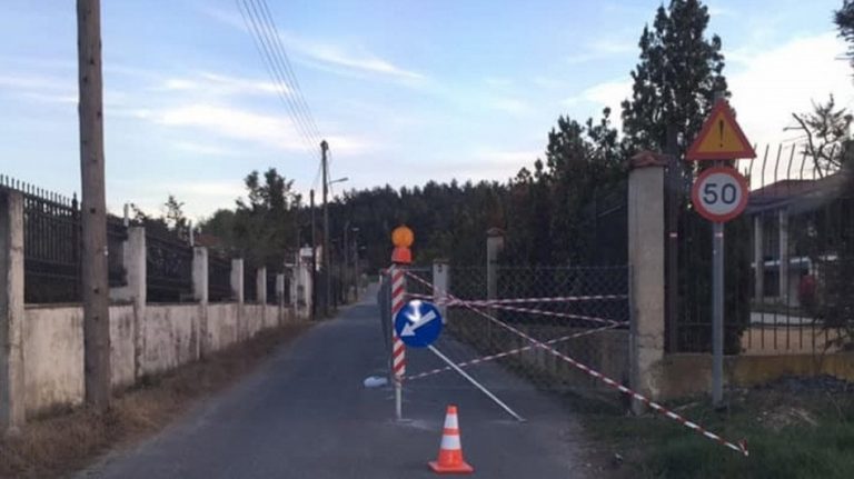 Απίστευτος Θεσσαλονικιός περιέφραξε δρόμο