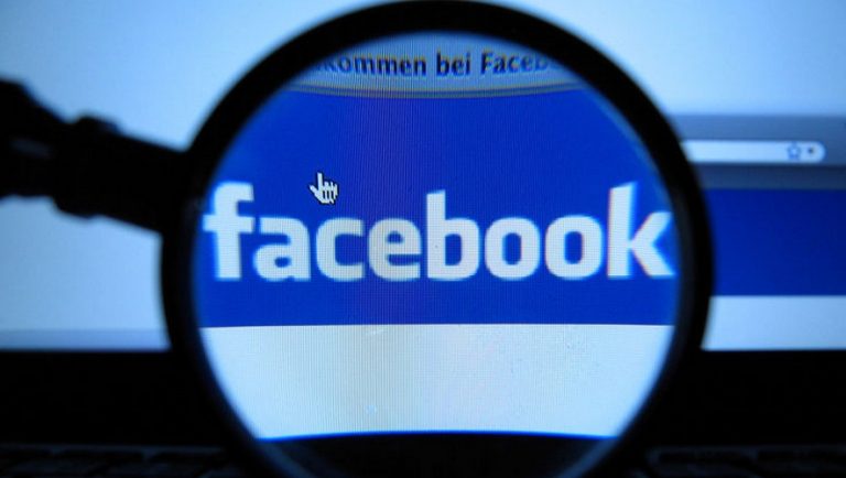 Το Facebook αποσύρει χιλιάδες εφαρμογές
