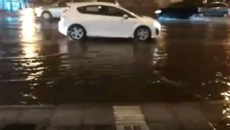 Πλημμύρισαν δρόμοι στη Θεσσαλονίκη (videos)