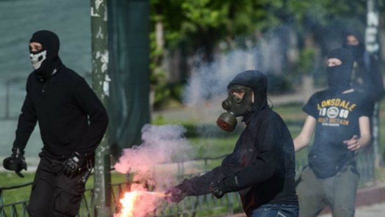 Επεισόδια στο Πολυτεχνείο!