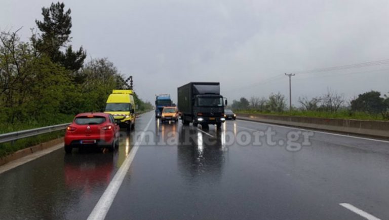 Ταξίδευε ανάποδα στην Εθνική οδό! (video)