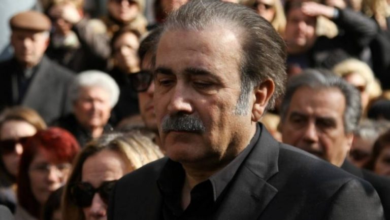 Θρήνος για Λαζόπουλο