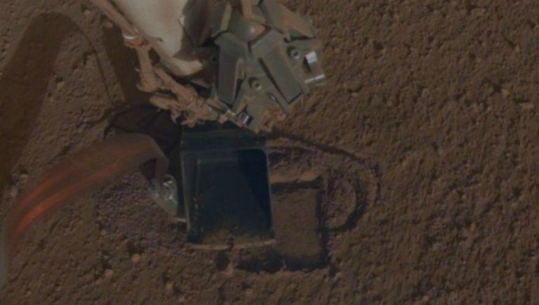 Ξεκόλλησε το τρυπάνι της NASA στον Άρη