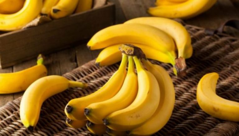Απίστευτες χρήσεις με φλούδες μπανάνας
