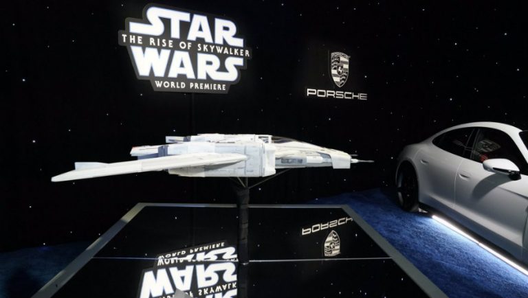 Η Porsche σχεδίασε ένα διαστημόπλοιο για το Star Wars!