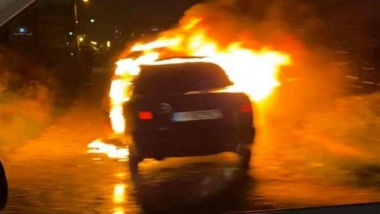 Θεσσαλονίκη: Εμπρησμός σε δύο αυτοκίνητα τα ξημερώματα της Τρίτης
