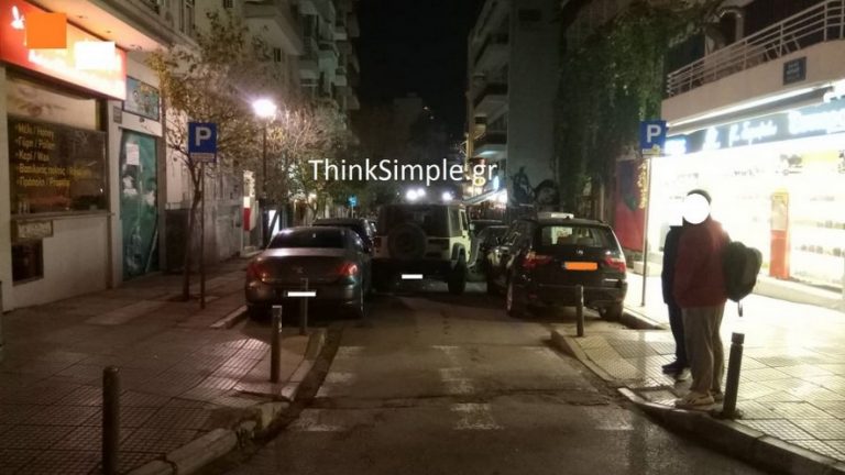Θεσσαλονίκη: Τζιπάκι έπεσε πάνω σε τέσσερα σταθμευμένα ΙΧ