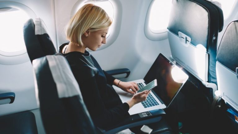 Γιατί δεν υπάρχει δωρεάν wifi στα αεροπλάνα