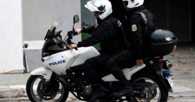 Καταδίωξη στη Θεσσαλονίκη με έναν σοβαρά τραυματία