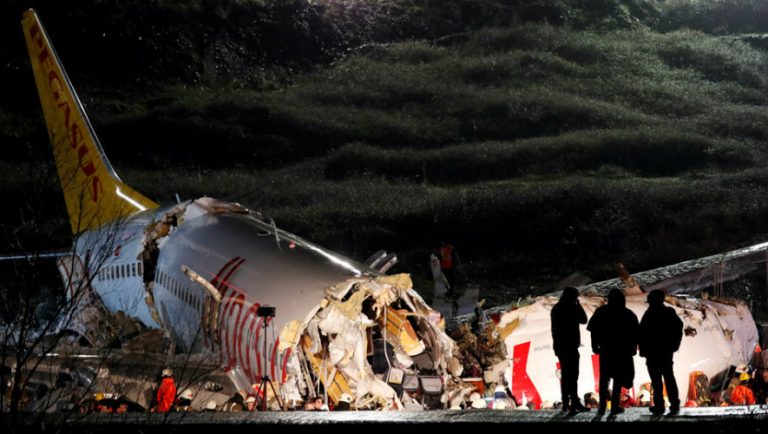 Τρεις νεκροί και 179 τραυματίες στο αεροπορικό δυστύχημα στην Πόλη