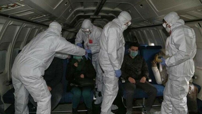 Σε καραντίνες οι Έλληνες που γύρισαν από τη Γουχάν